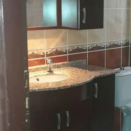 بيت للعطل S *